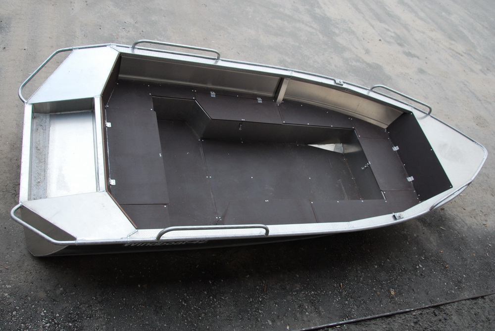 WINDBOAT 42M WINDBOAT 42M