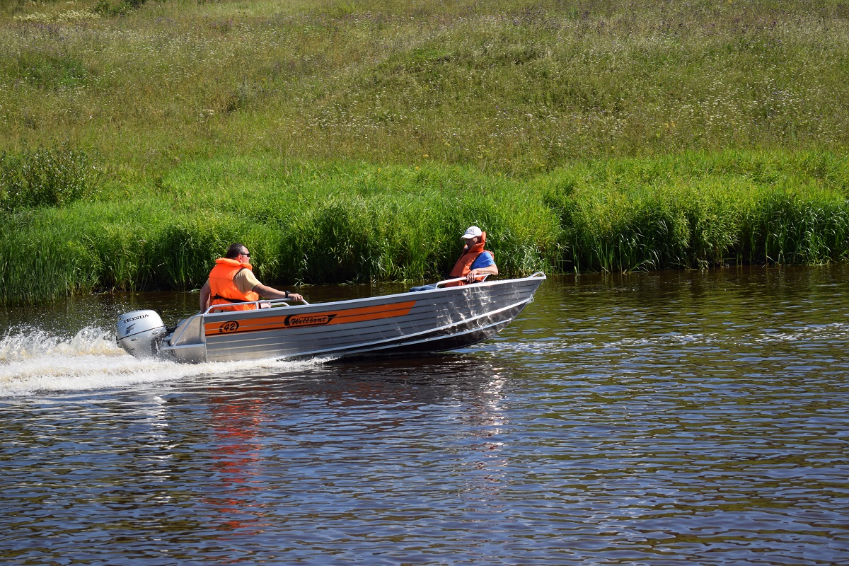 Wellboat-42NexT румпельное управление